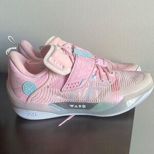 Wade 808 4 Ultra "Family Love” Basketball Shoes 🏀